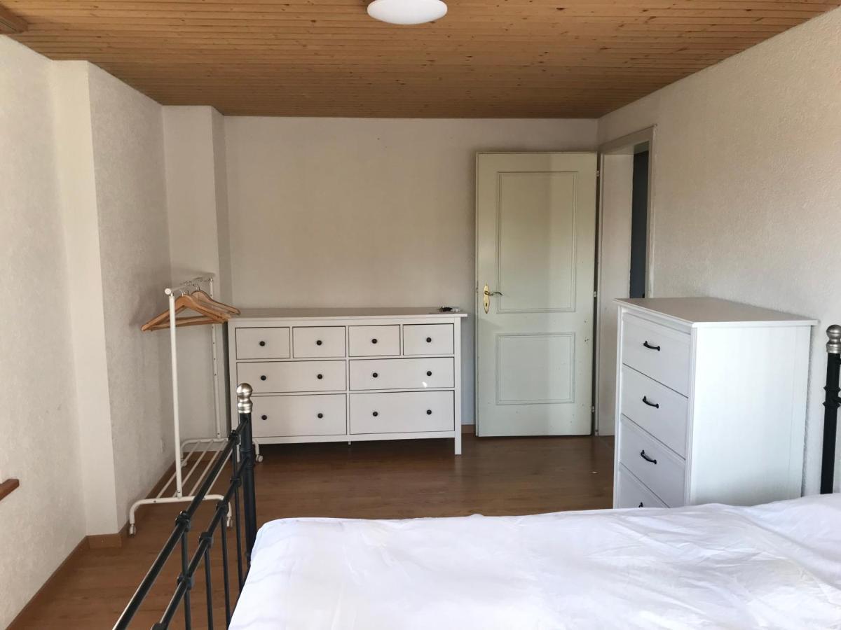 Simple Flat 72 M2 In The Centre Of With Private Parking